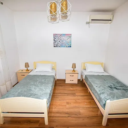 Alba Ferienhaus Shkodra