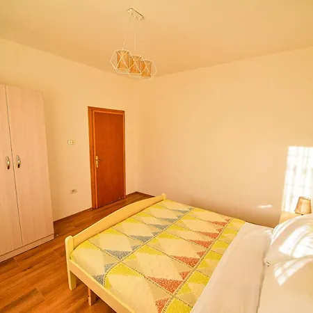Alba Nyaraló Shkodra