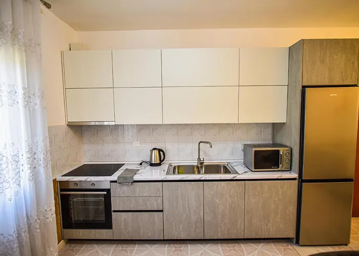 Alba 펜션 Shkodër